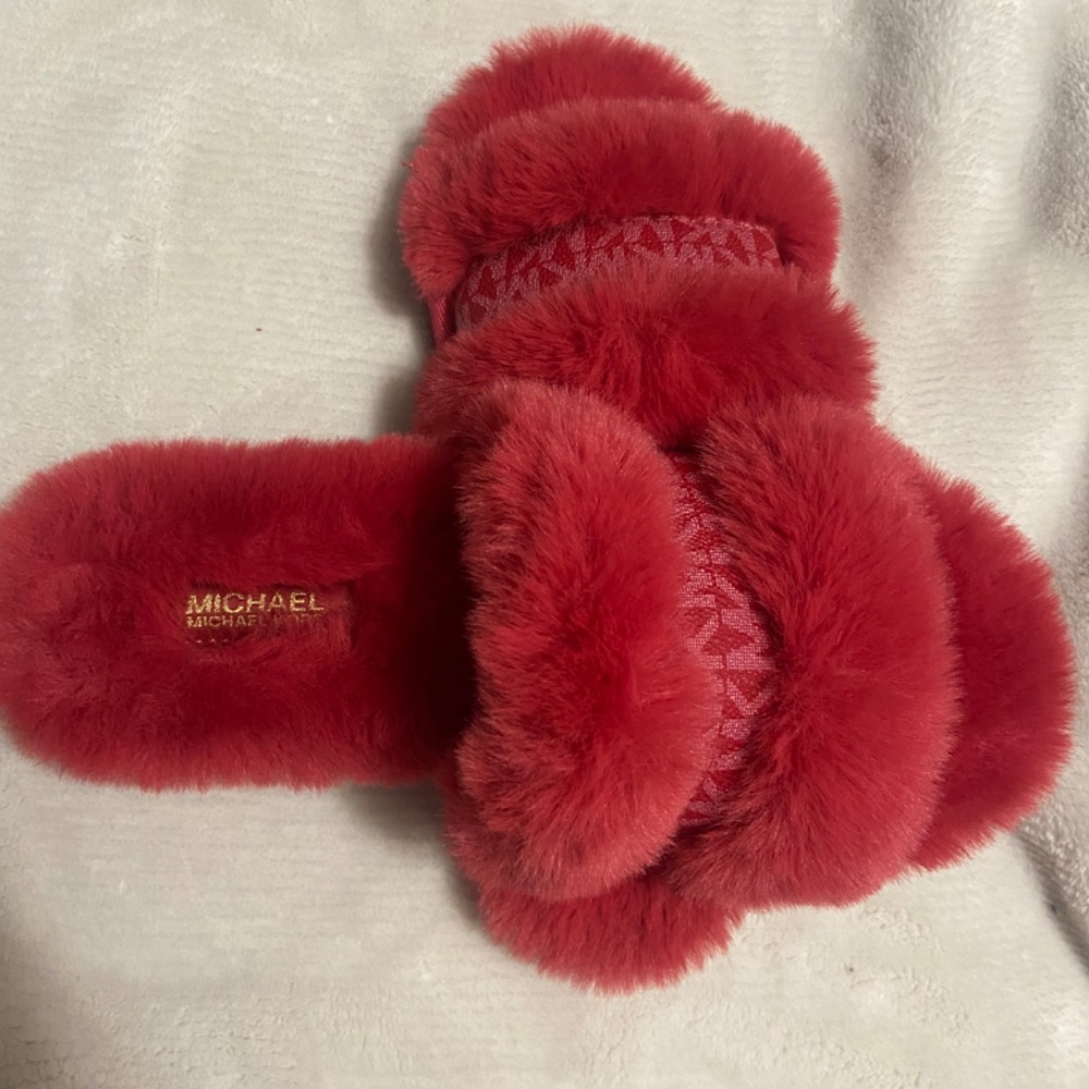 Slippers - Picture 2 of 2